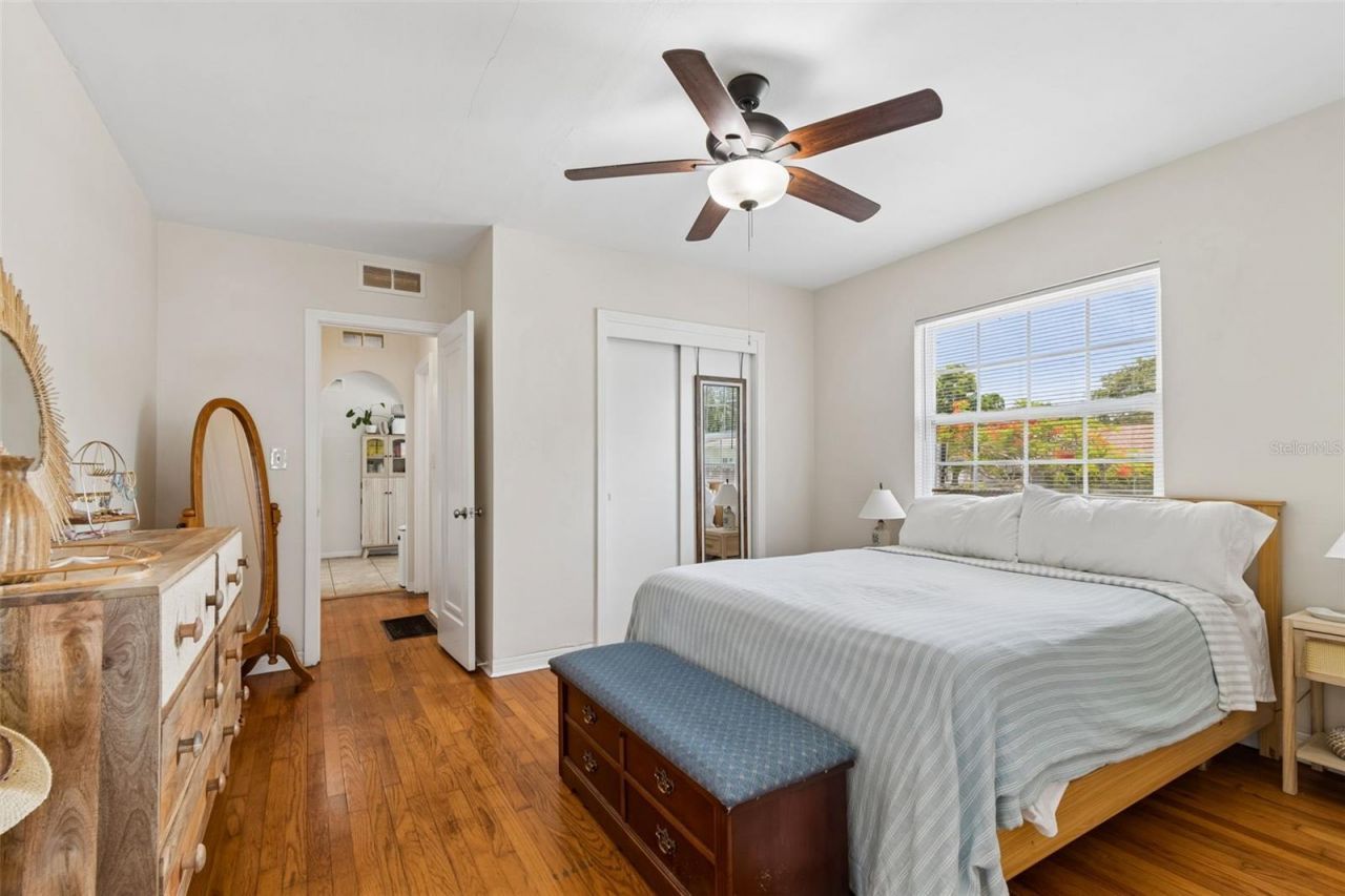 1500 30th Avenue N, Saint Petersburg, FL 33704 Photo