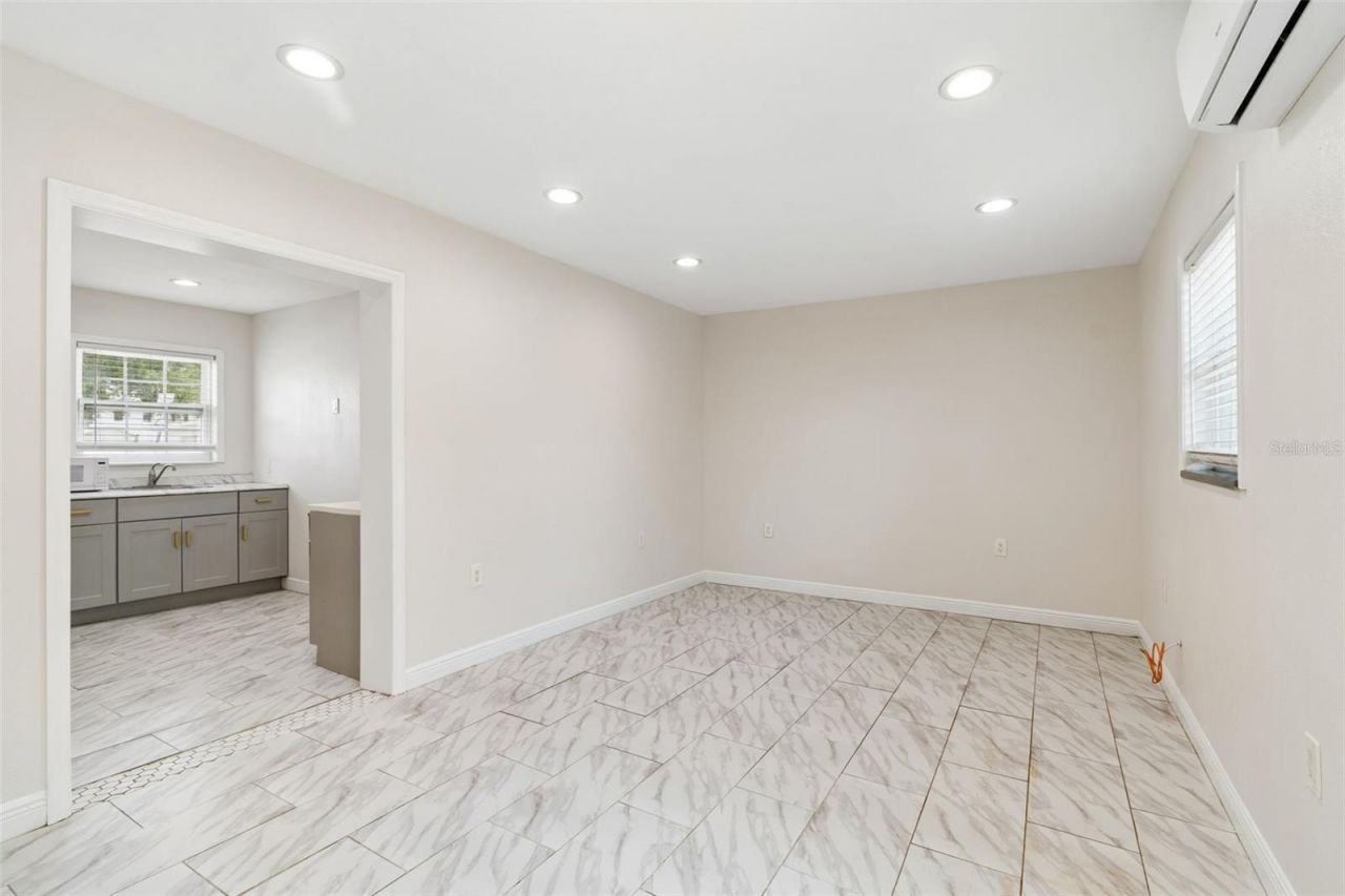 1500 30th Avenue N, Saint Petersburg, FL 33704 Photo