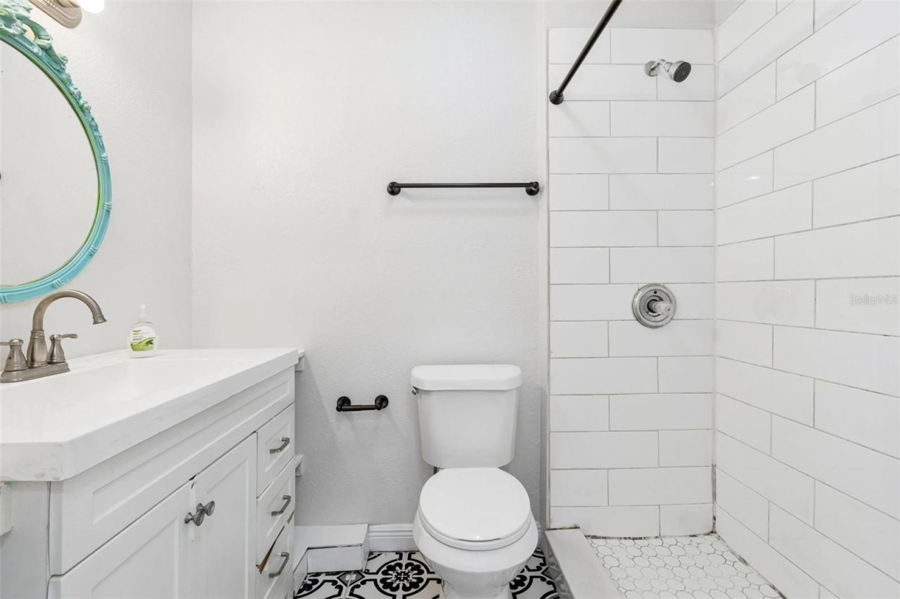 1500 30th Avenue N, Saint Petersburg, FL 33704 Photo