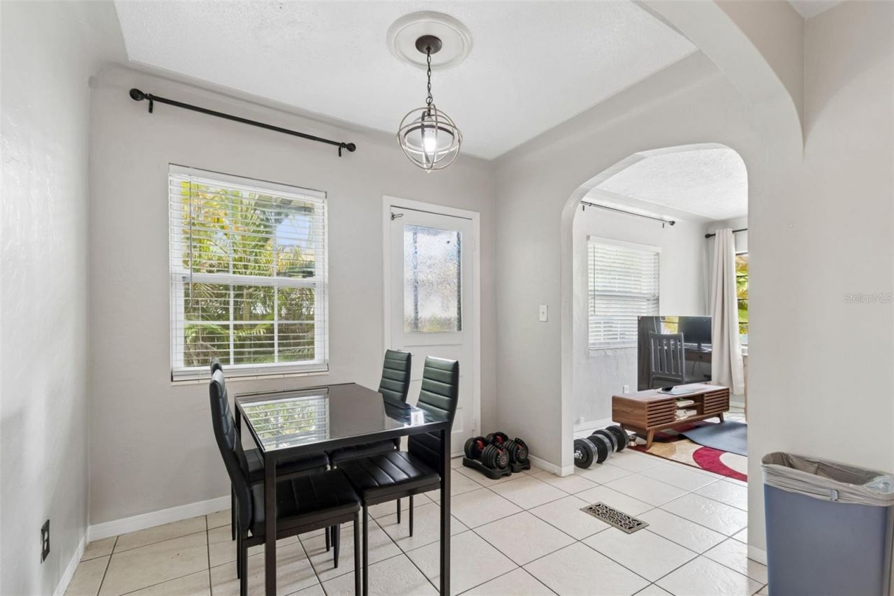 1500 30th Avenue N, Saint Petersburg, FL 33704 Photo