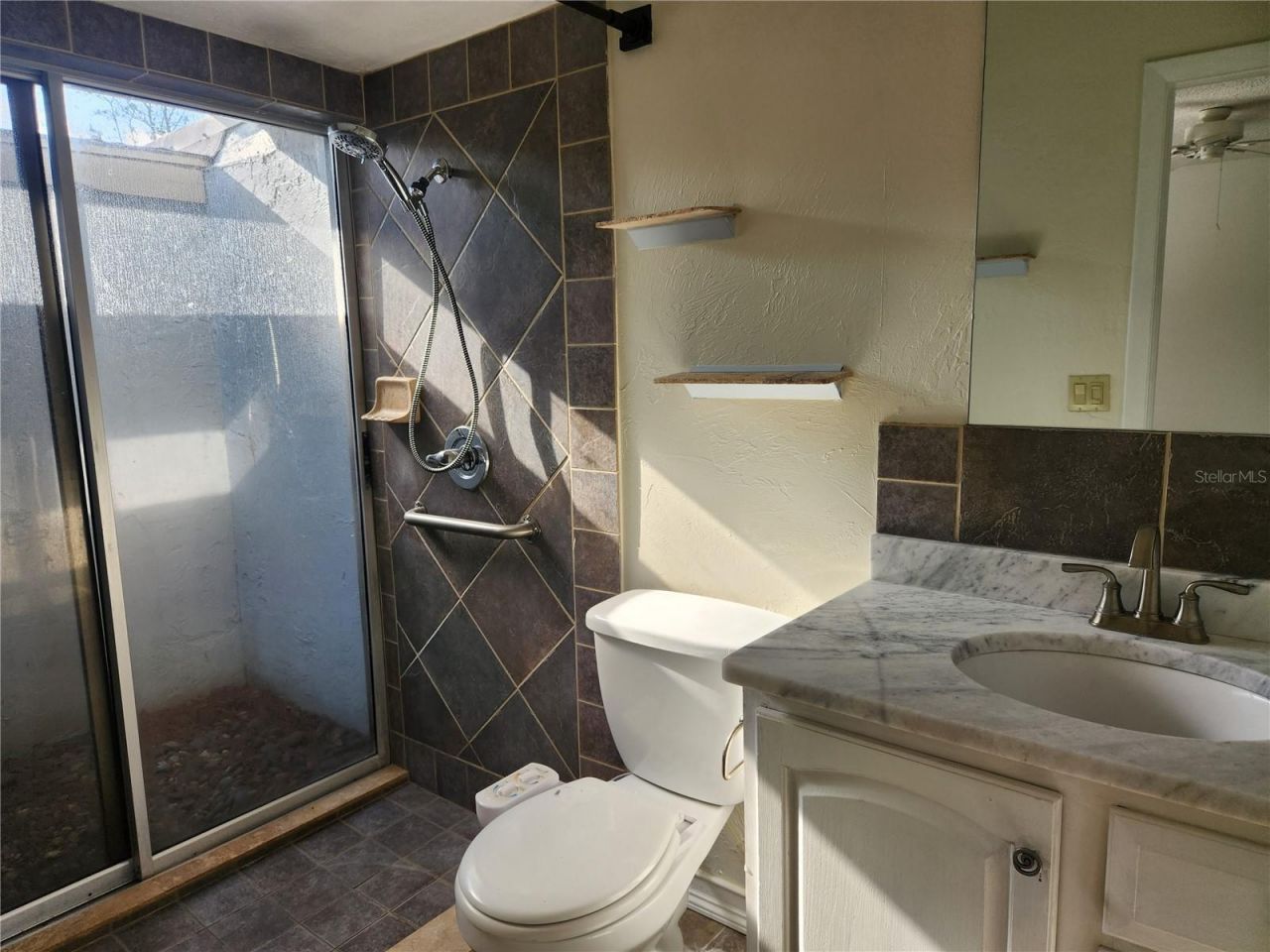 749 N Jefferson Avenue, Unit 749, Sarasota, FL 34237 Photo