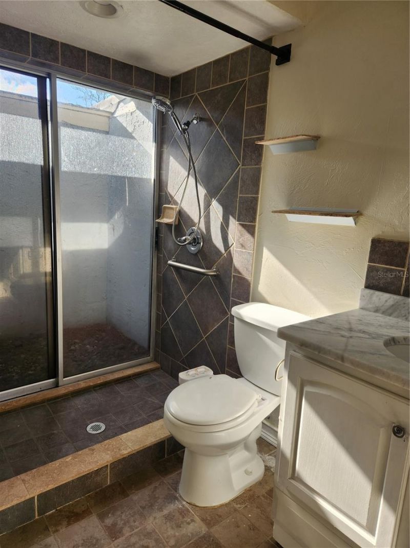 749 N Jefferson Avenue, Unit 749, Sarasota, FL 34237 Photo