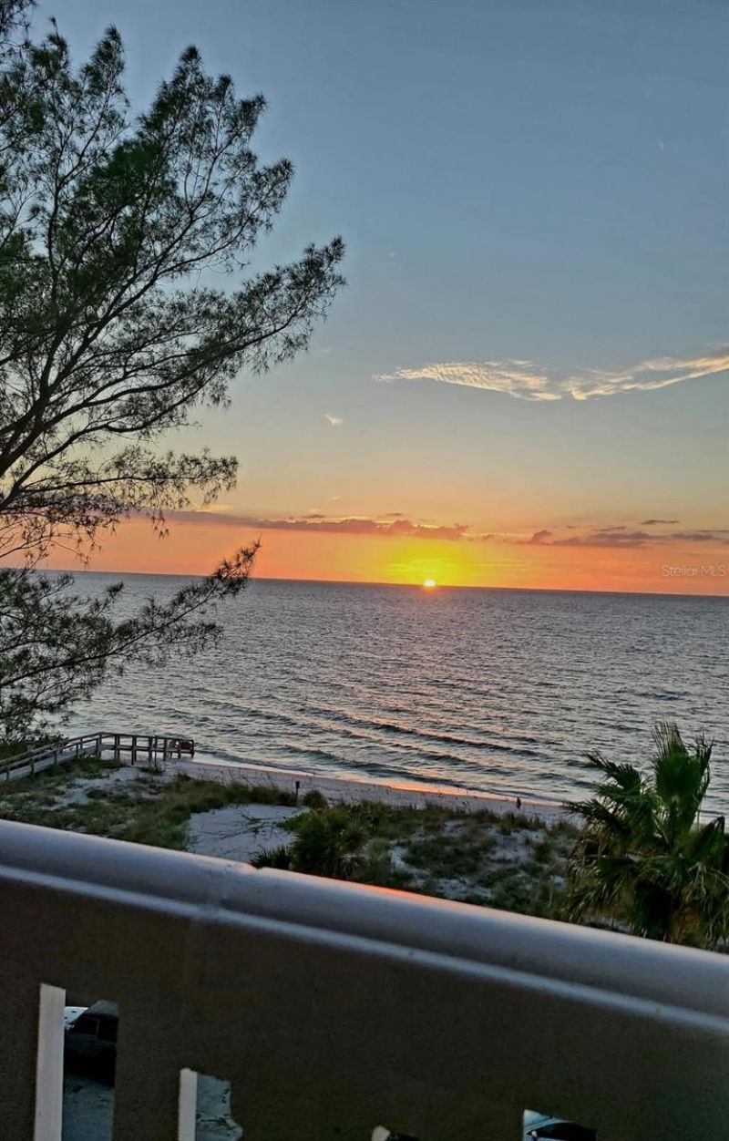 403 Gulf Way, Unit 601, Saint Pete Beach, FL 33706 Photo