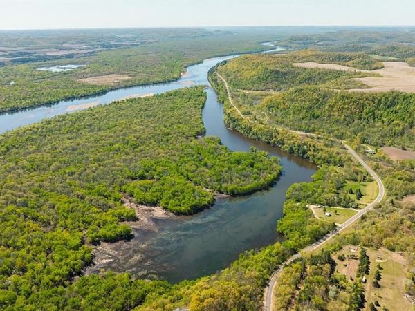 N4568 County N Road, Arkansaw, WI 54721