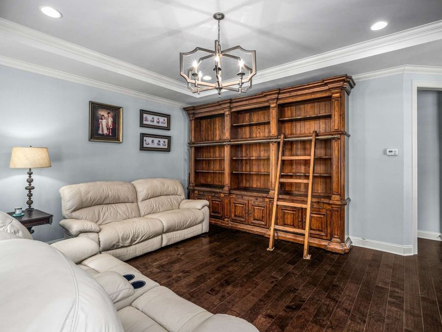 Property Image 16