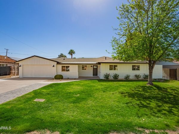 829 E DESERT PARK Lane, Phoenix, AZ 85020