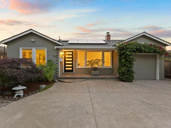 1125 Carlton Avenue, Menlo Park, CA 94025