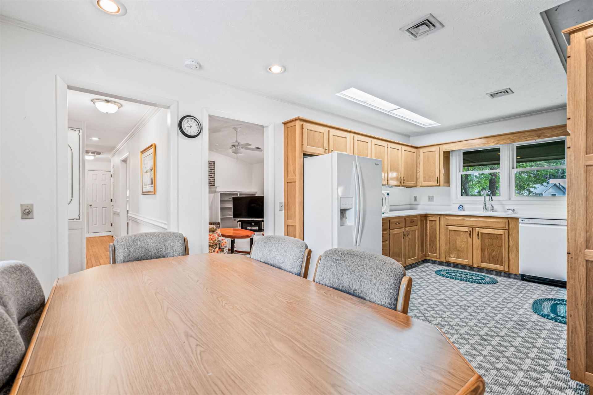 142 Old Cedar Loop  Photo 18
