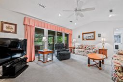 142 Old Cedar Loop  photo 4