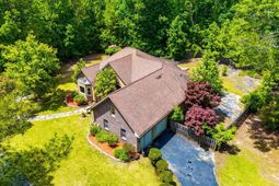 1516 Mullis Road  photo 4