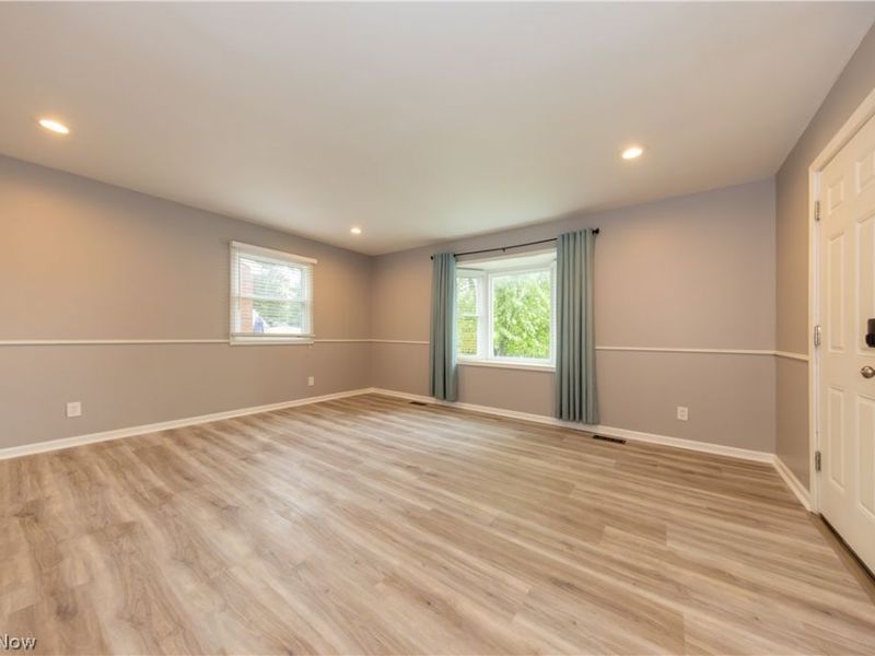 1241 Sunset Road, Mayfield Heights, OH 44124 Photo 13