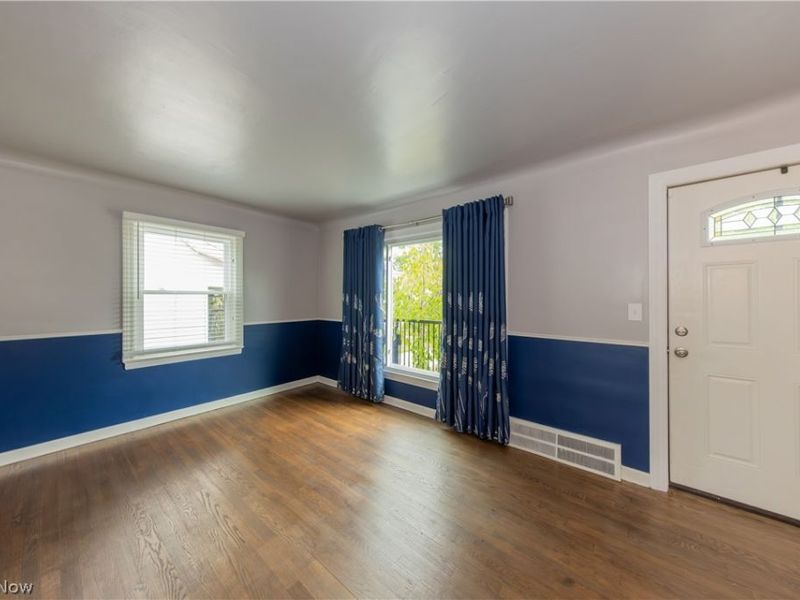 1241 Sunset Road, Mayfield Heights, OH 44124 Photo 5