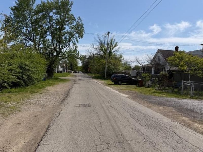 2183 Berrell Avenue , Columbus, OH 43211 Photo 4
