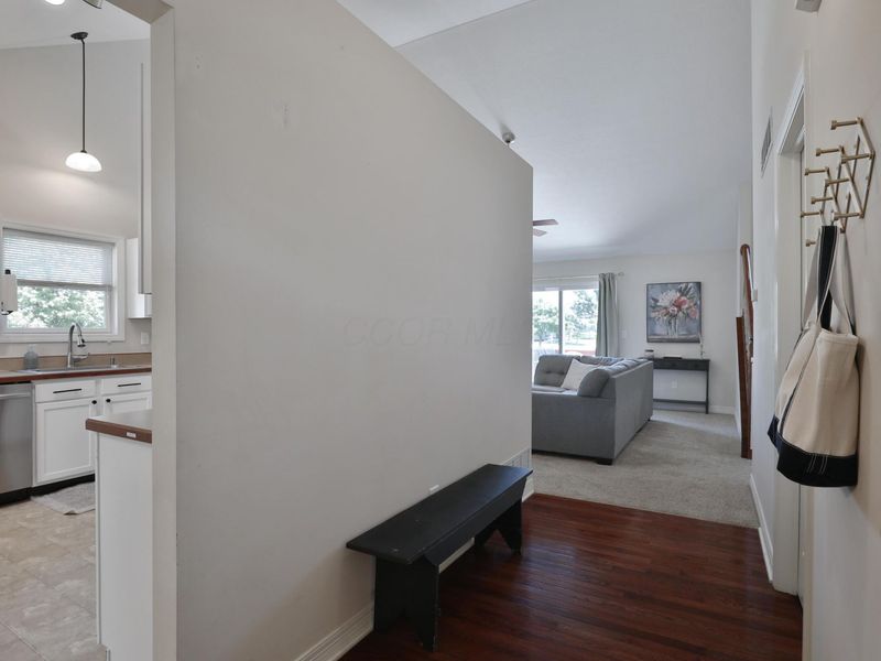 406 Grinnell Street, Pickerington, OH 43147 Photo 4