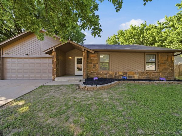 2959 W 112th Place S, Jenks, OK 74037
