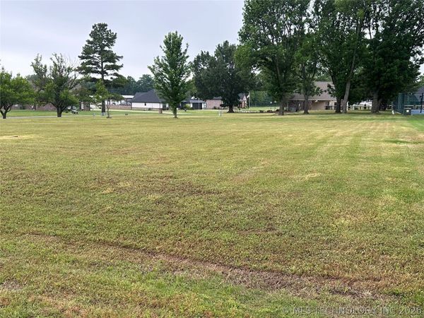 Sundance , Pryor, OK 74361