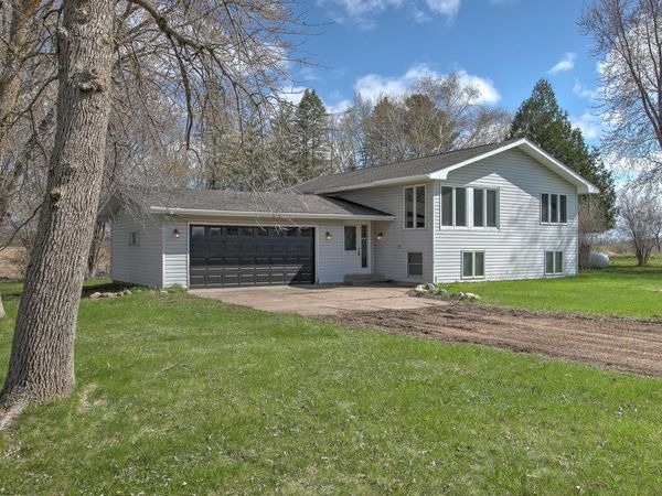 785 401st Avenue NW, Stanchfield, MN 55080