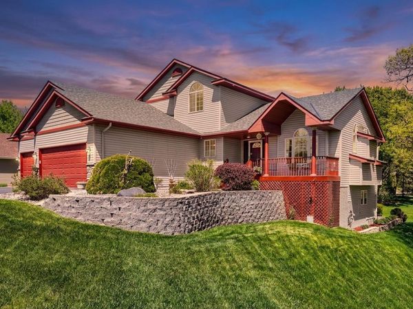 6612 210th Lane N, Forest Lake, MN 55025