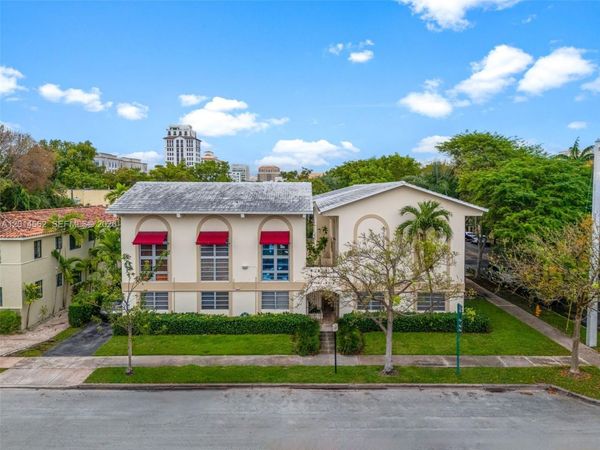 234 Antiquera Ave, Unit 3, Coral Gables, FL 33134