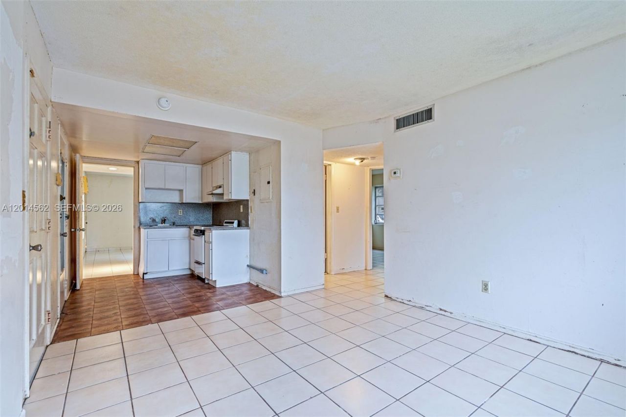 234 Antiquera Ave, Unit 3, Coral Gables, FL 33134 Photo