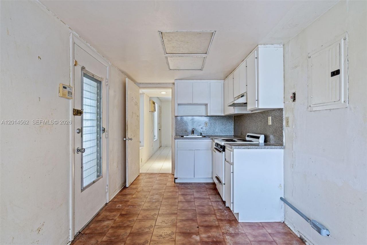 234 Antiquera Ave, Unit 3, Coral Gables, FL 33134 Photo