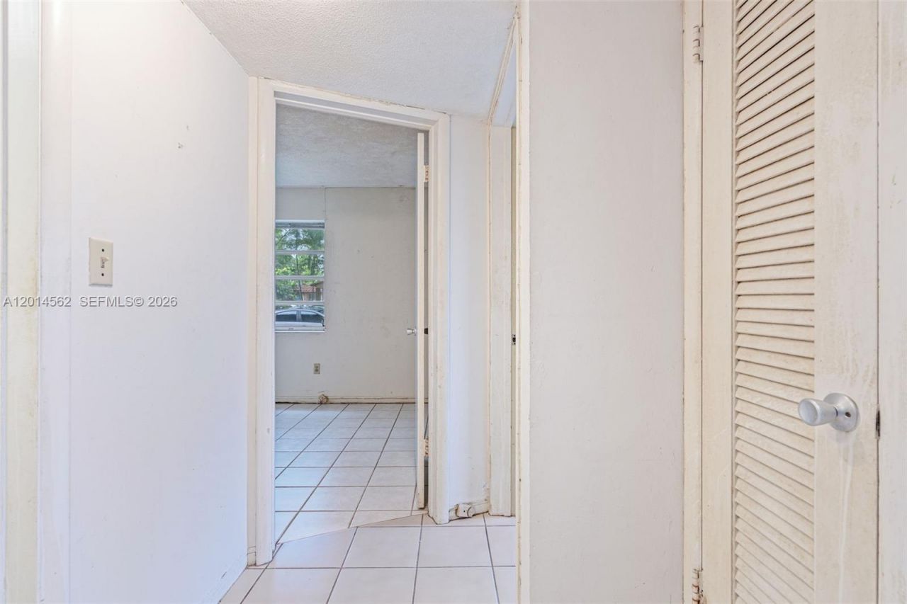 234 Antiquera Ave, Unit 3, Coral Gables, FL 33134 Photo