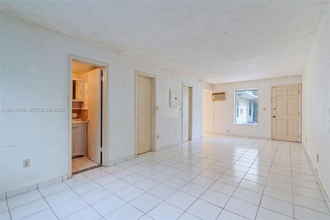 234 Antiquera Ave, Unit 3, Coral Gables, FL 33134 Photo
