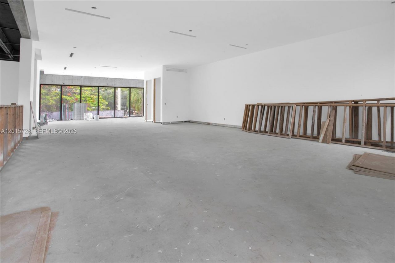 221 SW 25th Rd, Miami, FL 33129 Photo