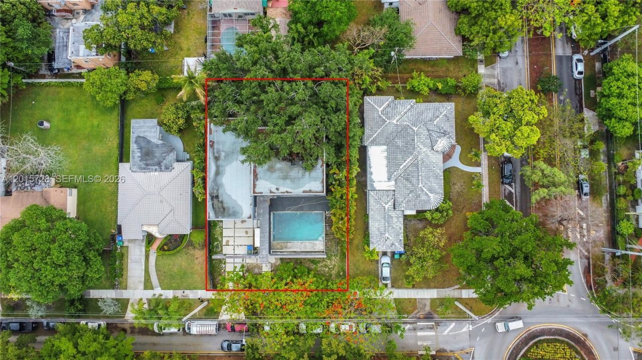 221 SW 25th Rd, Miami, FL 33129 Photo