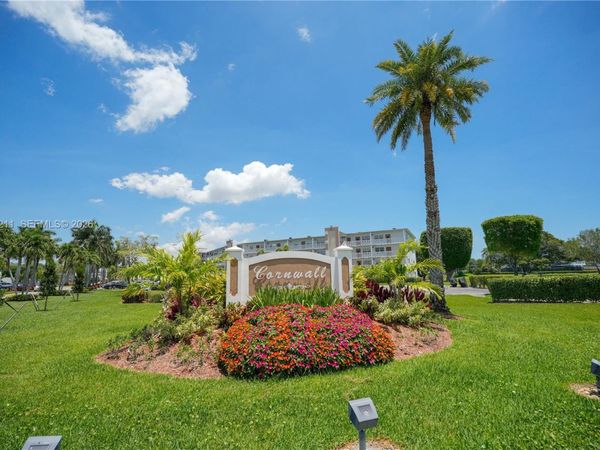 4082 E Cornwall E , Unit 4082, Boca Raton, FL 33434