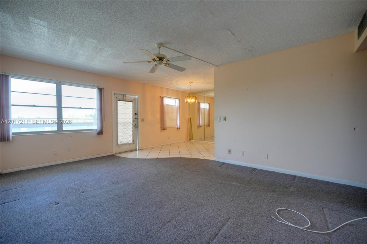 4082 E Cornwall E , Unit 4082, Boca Raton, FL 33434 Photo