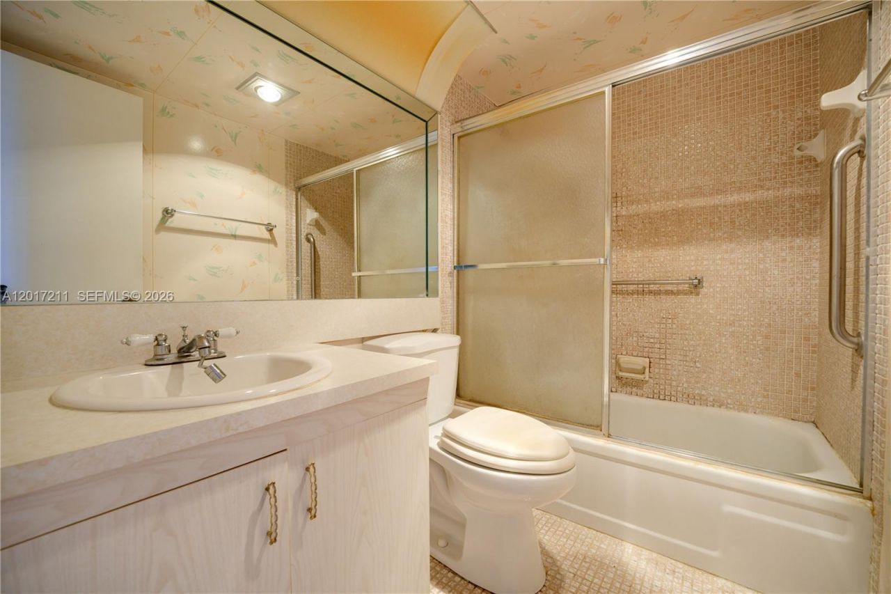 4082 E Cornwall E , Unit 4082, Boca Raton, FL 33434 Photo