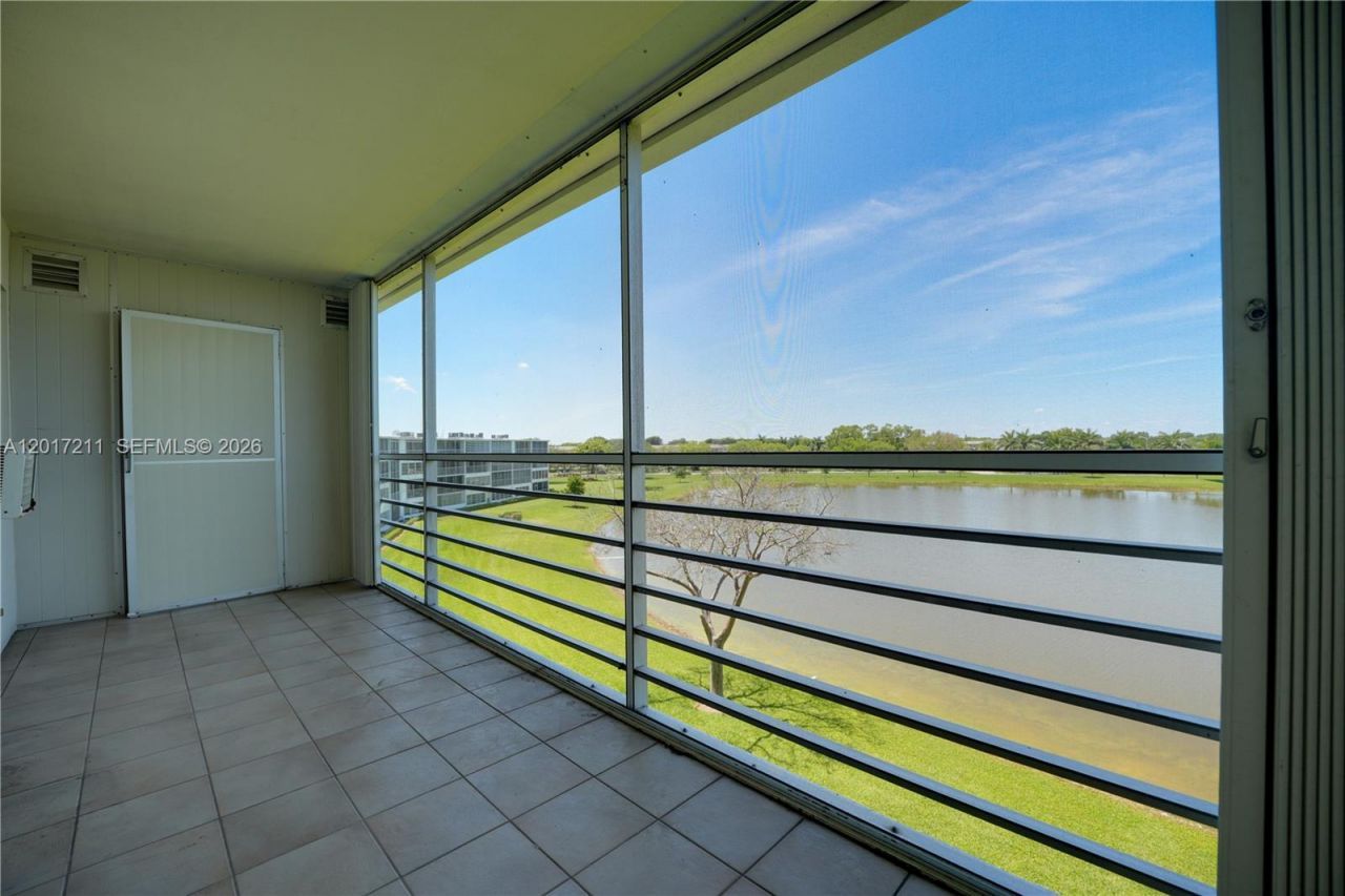 4082 E Cornwall E , Unit 4082, Boca Raton, FL 33434 Photo