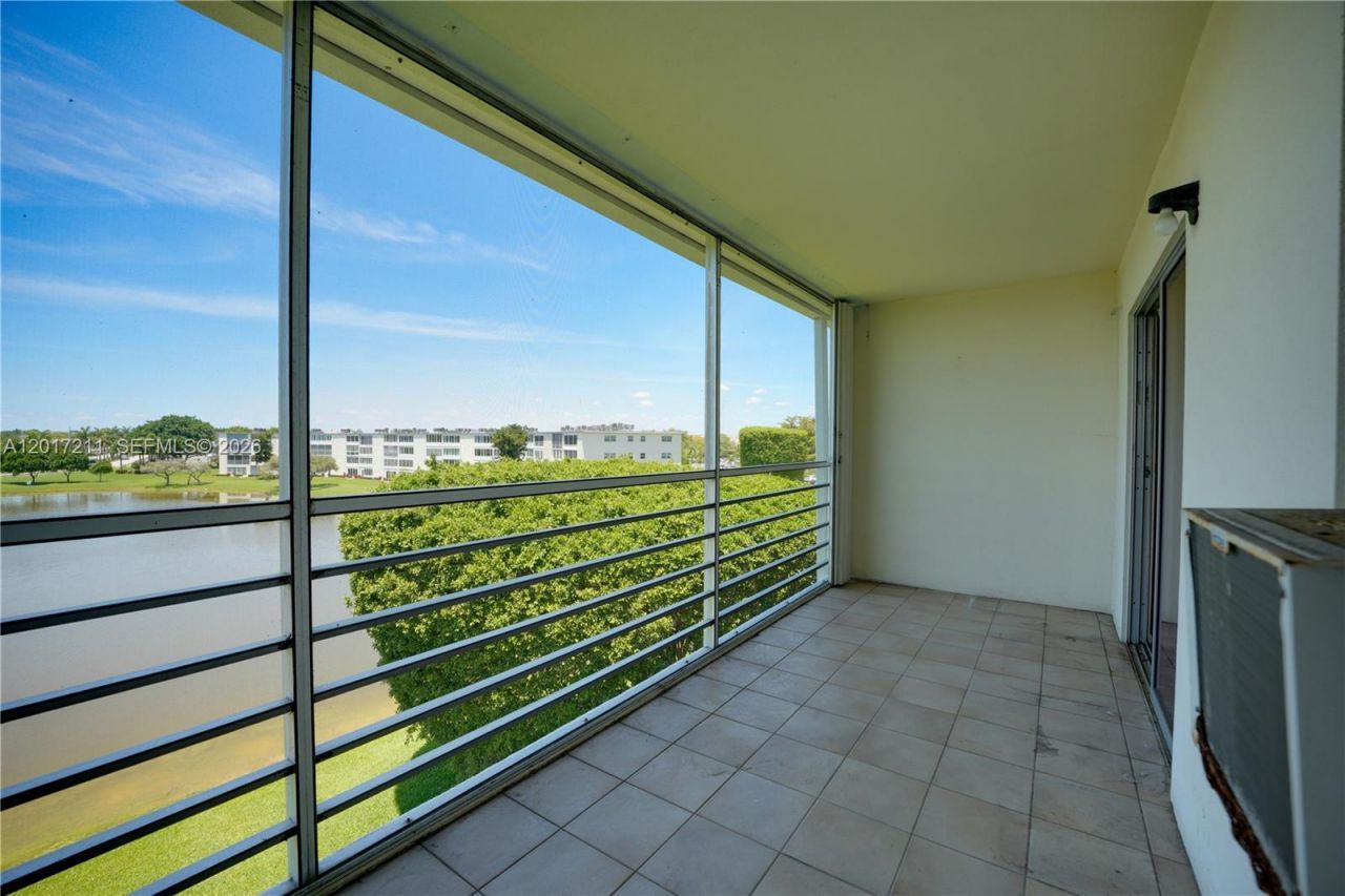 4082 E Cornwall E , Unit 4082, Boca Raton, FL 33434 Photo