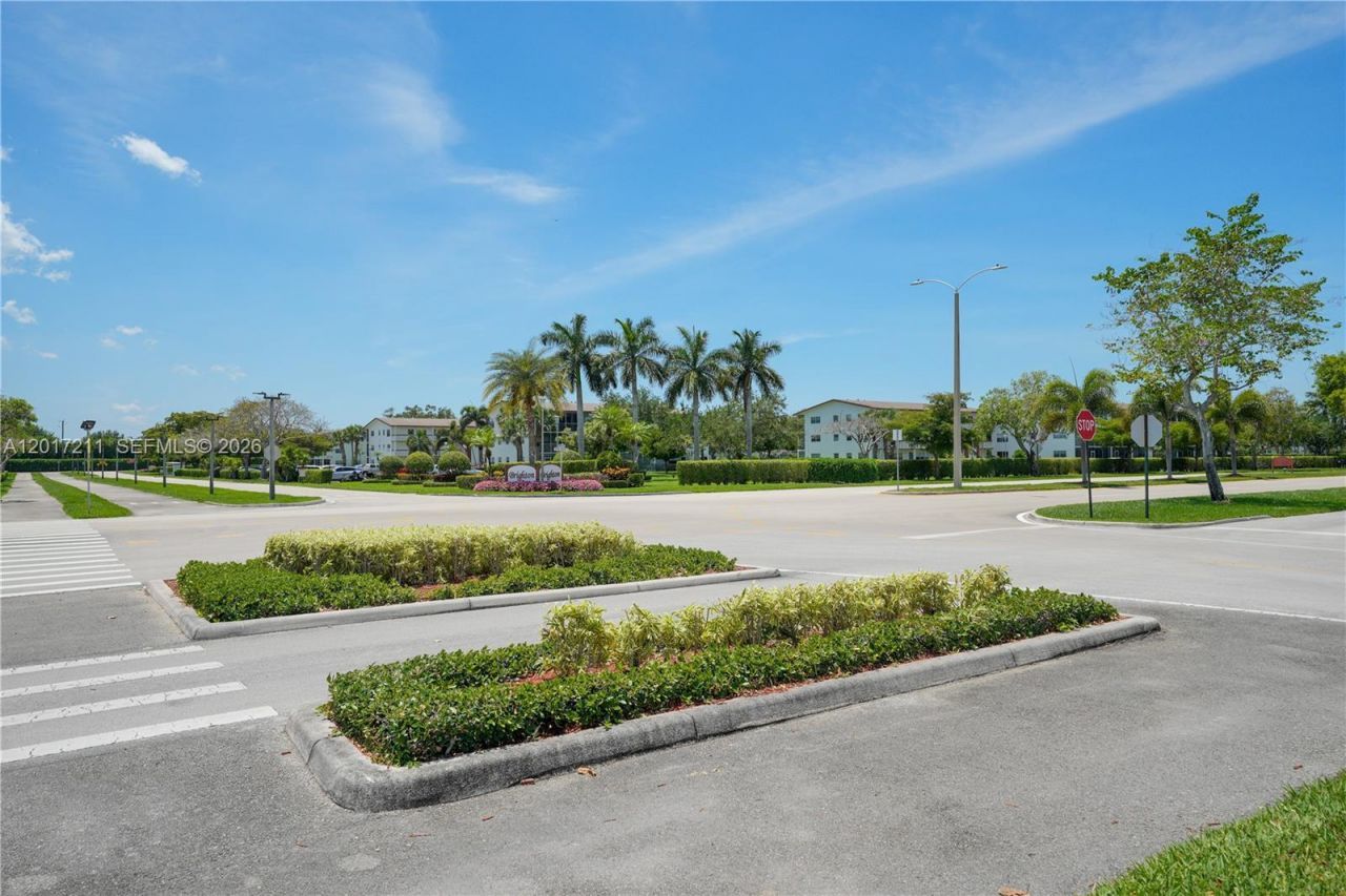 4082 E Cornwall E , Unit 4082, Boca Raton, FL 33434 Photo
