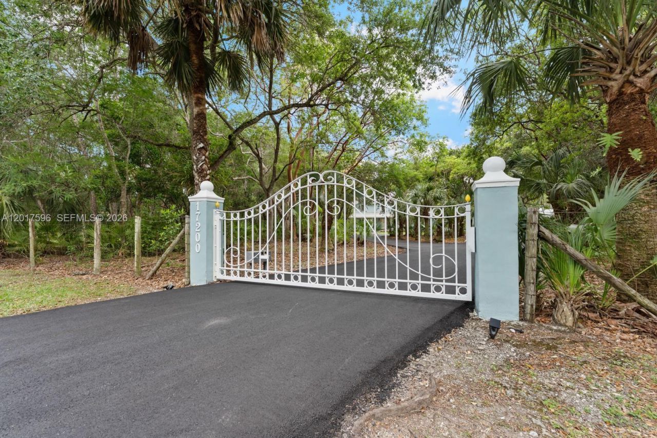17200 SW 264th St, Homestead, FL 33031 Photo