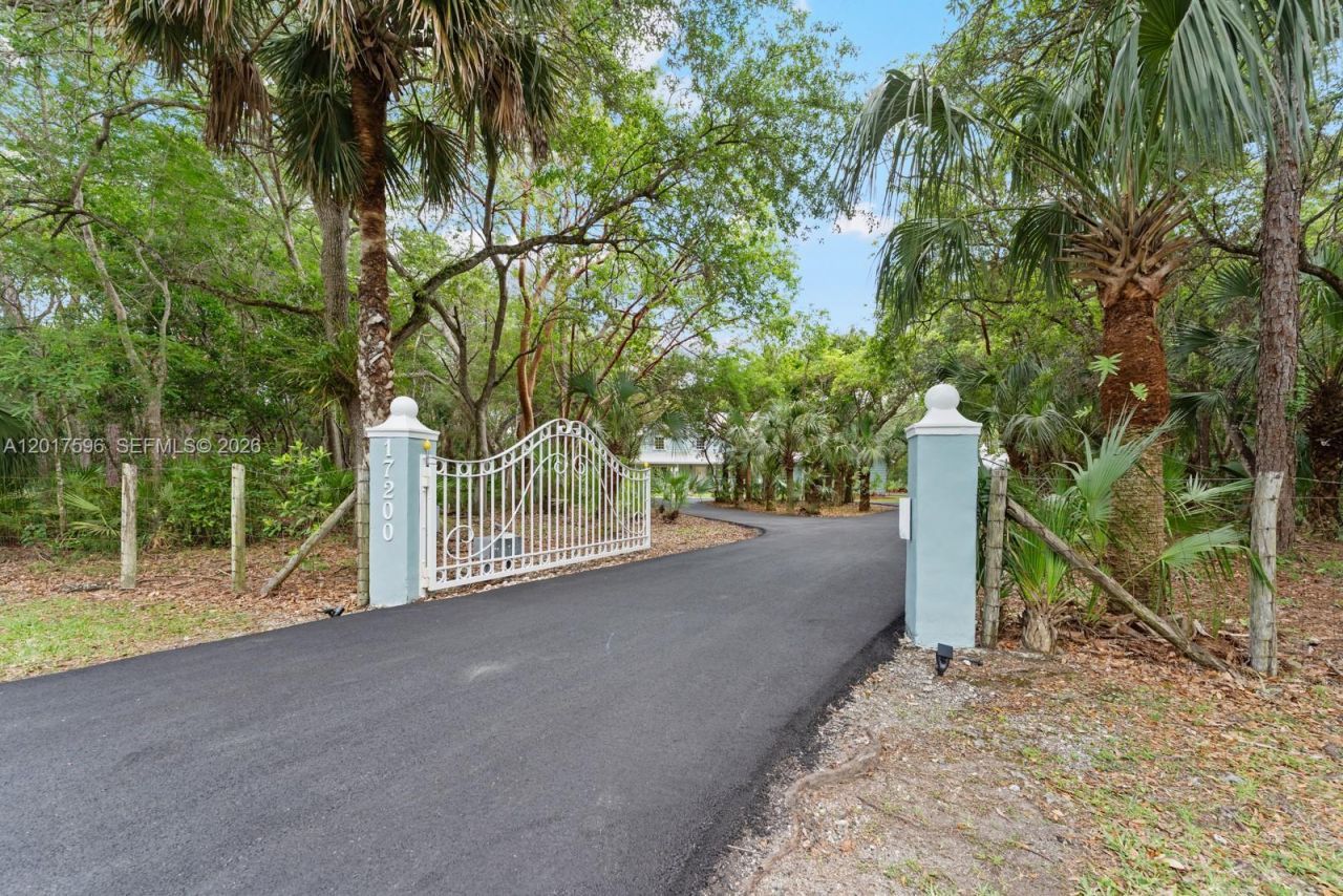 17200 SW 264th St, Homestead, FL 33031 Photo