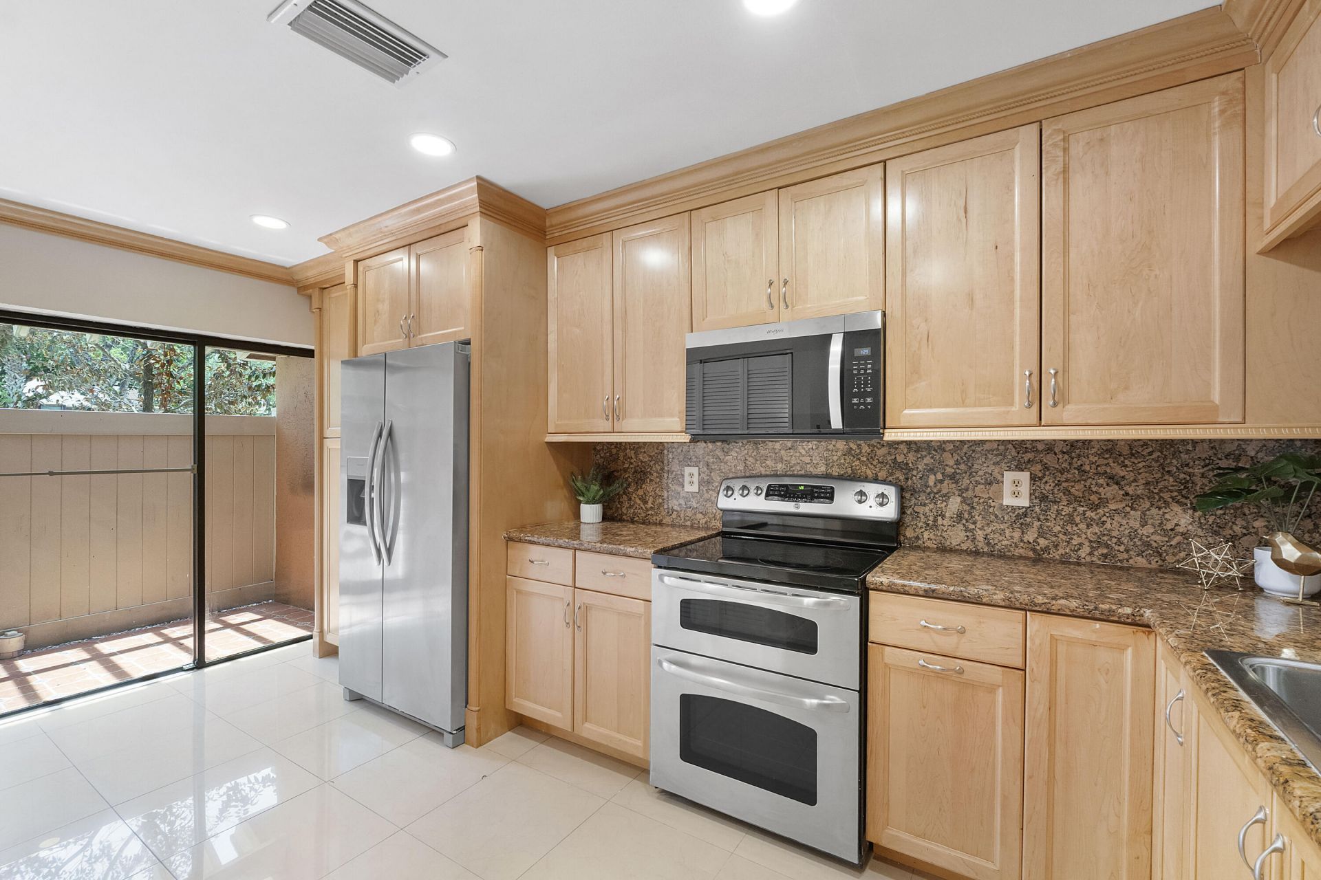 2047 NW 45th Avenue, Unit 2047, Coconut Creek, FL 33066 Photo