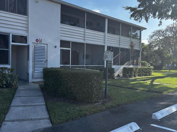 284 Windsor M, West Palm Beach, FL 33417