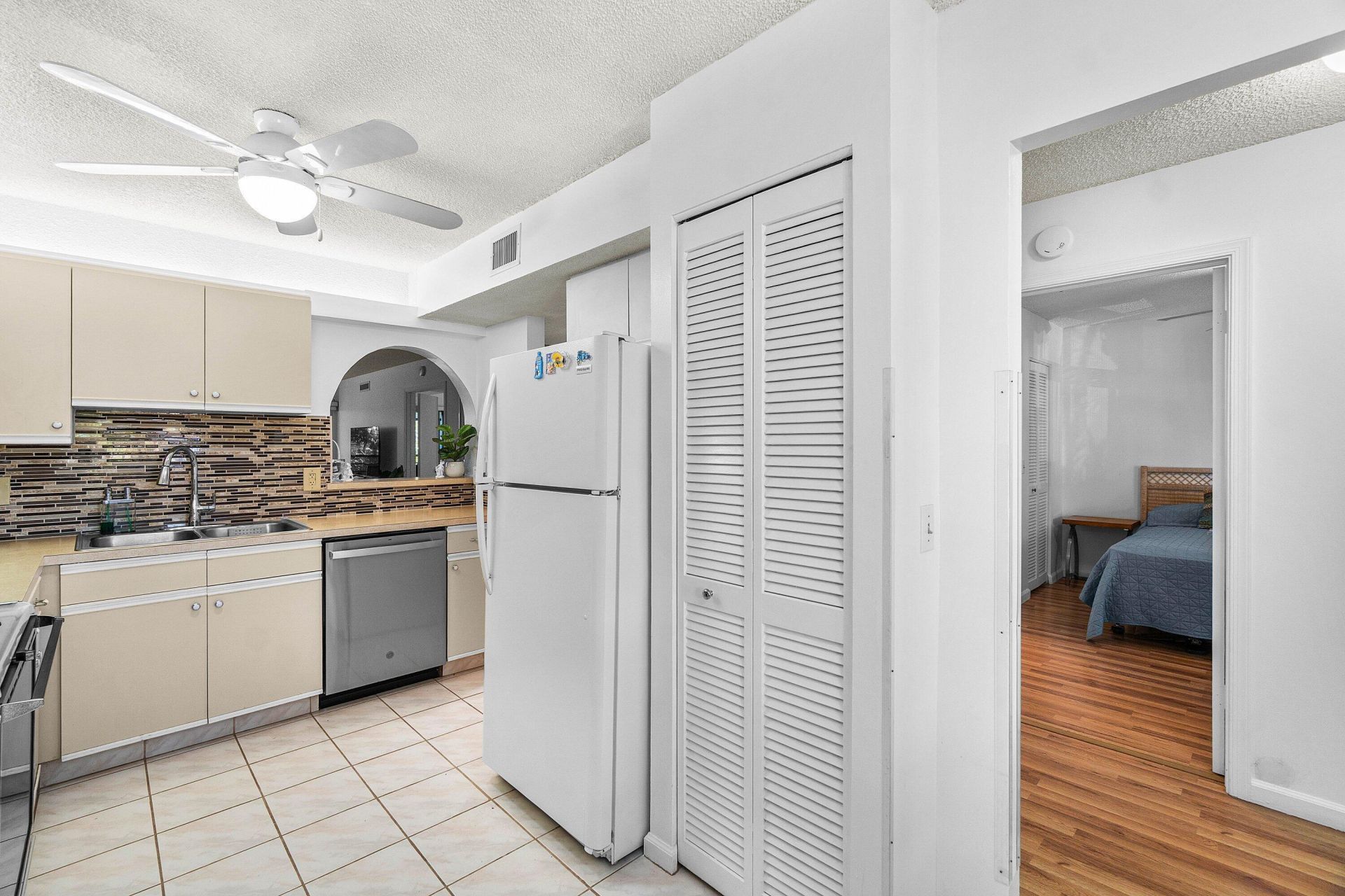 10110 Cedar Point Boulevard, Unit 305, Boynton Beach, FL 33437 Photo