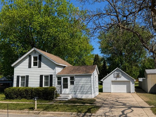320 W Brodhead Street, Orfordville, WI 53576