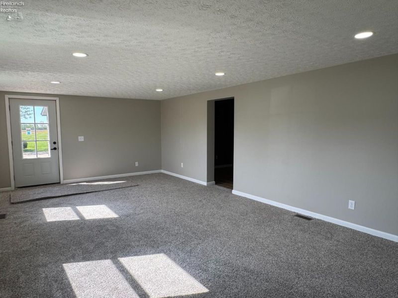 412 Monroe Street, Monroeville, OH 44847 Photo 13