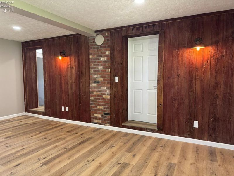 412 Monroe Street, Monroeville, OH 44847 Photo 16