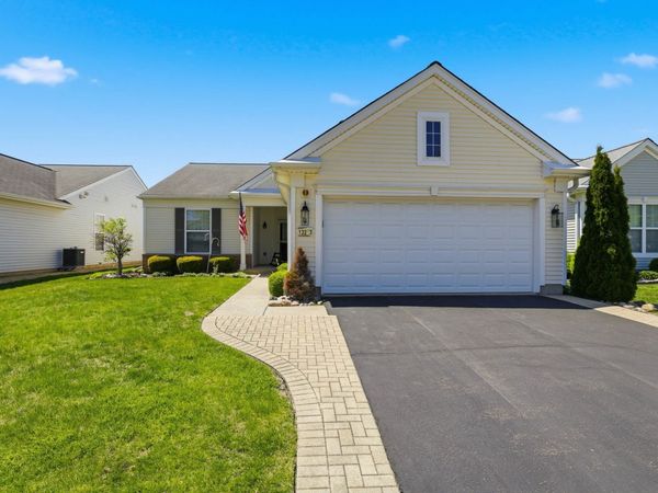 13243 Sierra Glen Road, Huntley, IL 60142