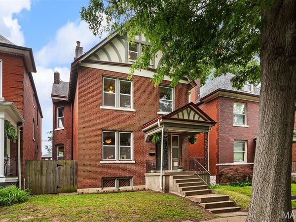 3662 Humphrey Street, St Louis, MO 63116