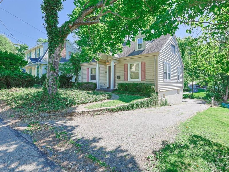 224 Charles Street, Wyoming, OH 45215 Photo 2