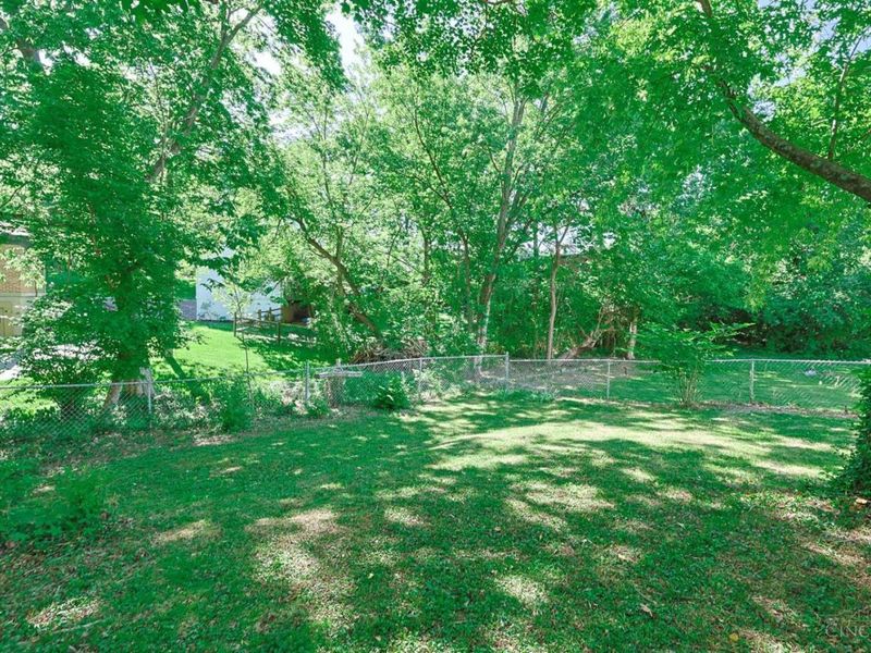 224 Charles Street, Wyoming, OH 45215 Photo 33