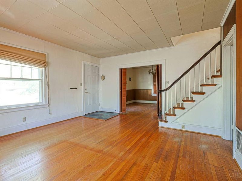 224 Charles Street, Wyoming, OH 45215 Photo 7
