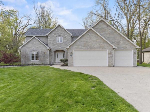 5100 STREICH LANE, Oshkosh, WI 54902