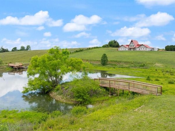 2742 Liberty Road , Columbia, KY 42728
